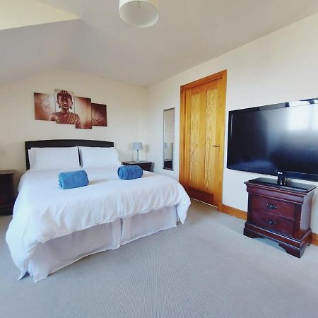 Private Accommodation In House Close To Galway City Esterno foto